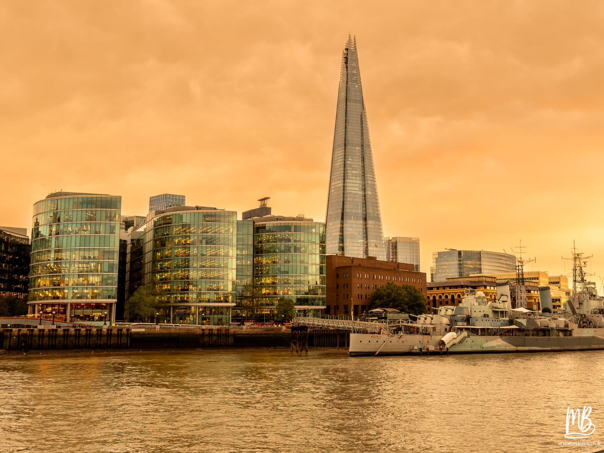 20260827 Londres MB 96