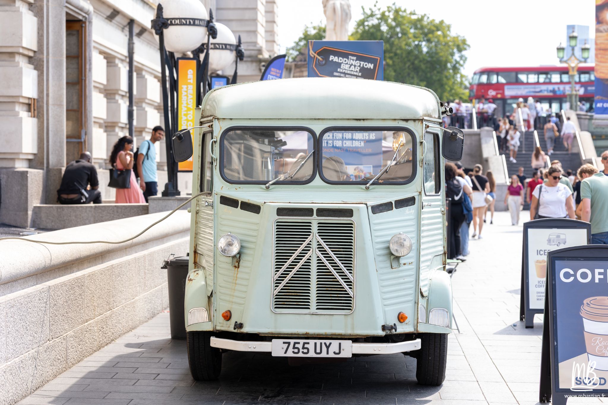 20260826 Londres MB 109