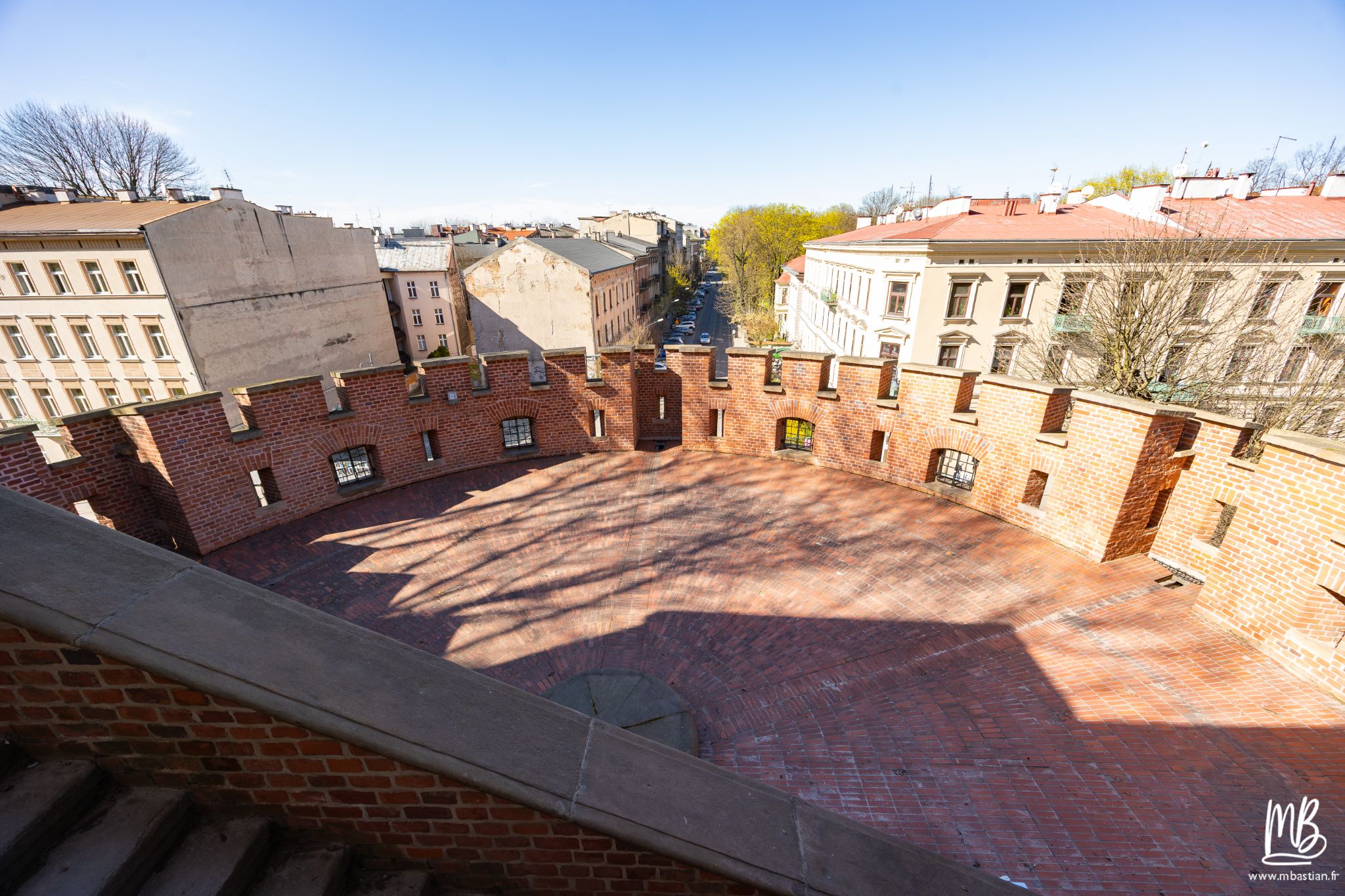 2026 04 05 CRACOVIE MB 104