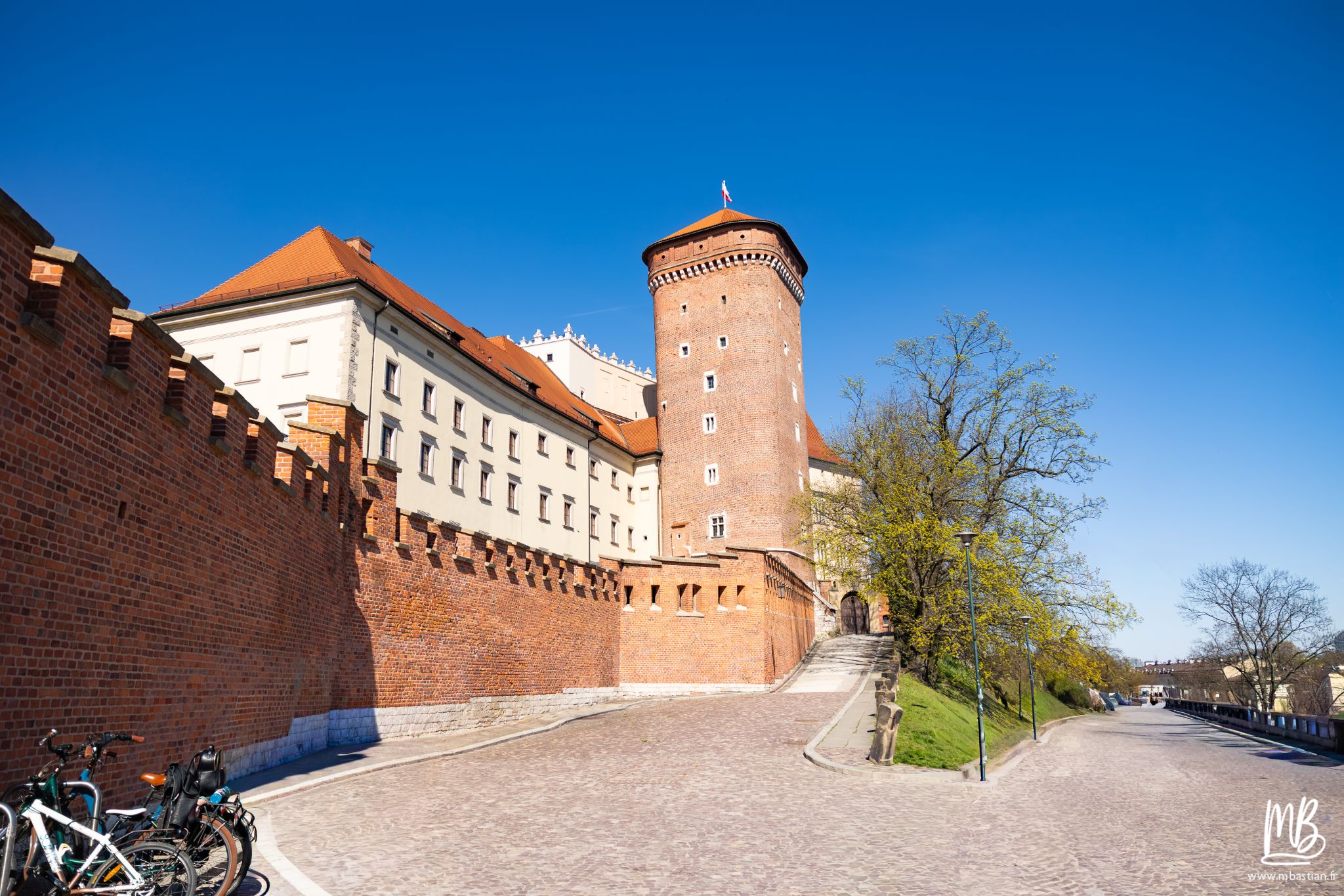 2026 04 05 CRACOVIE MB 79