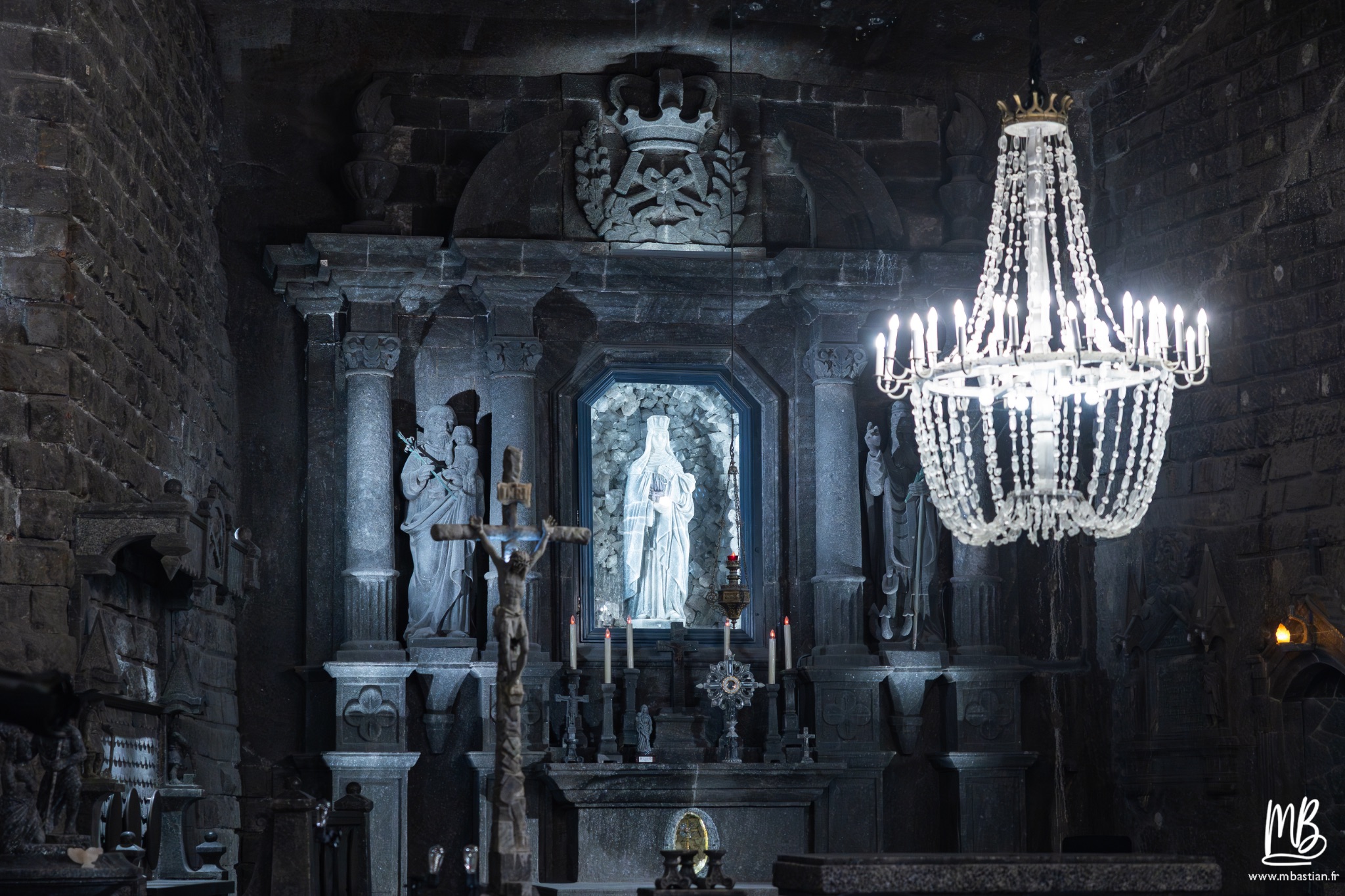 2026 04 04 CRACOVIE MB 75